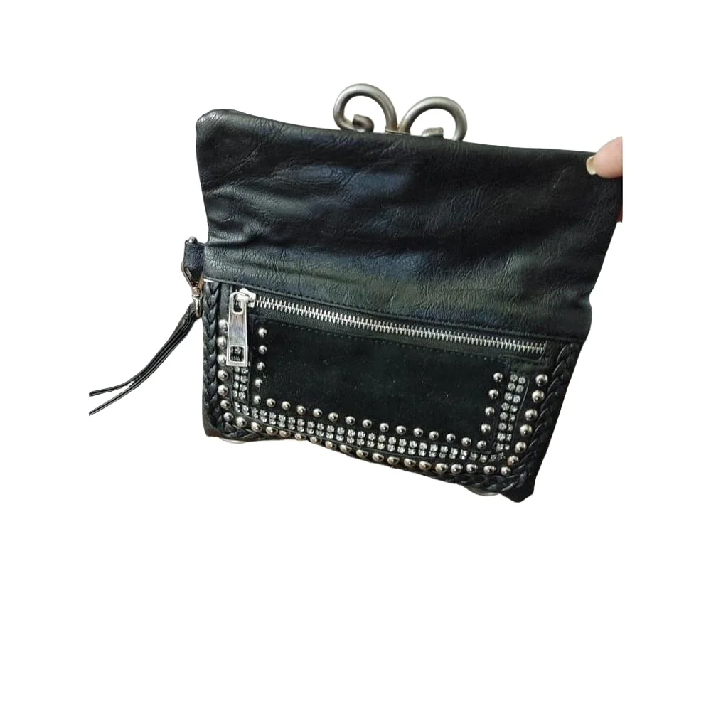 Cach'e Wristlet/Wallet - Picture 3 of 8